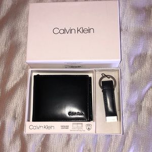 Calvin Klein Leather Wallet and Key Fab New in Box